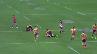 Adam Blair smashes Johnathan Thurston and holds him out of play