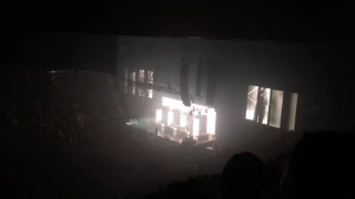 the 1975 - fallingforyou live @ madison square garden june 1st 2017