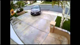 Si ... es una mujer ! EPIC FAIL  - Woman driving - 2013