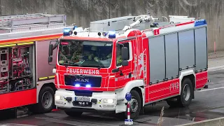 [PKW-BRAND AUF DER A46] - Motorraum eines BMW in Vollbrand | Bergung | Vollsperrung | Düsseldorf -