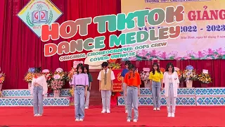 [BACK TO SCHOOL CÙNG UN1WISE] HOT TIKTOK DANCE MEDLEY 5 | VŨ ĐIỆU BẾ GIẢNG (ORGINAL BY OOPS CREW)