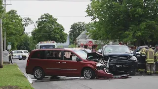 Woman involved in Niagara Falls crash shot in the head