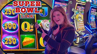 I Found the Brand New NFL Super Bowl LINK Slot Machine in Las Vegas!