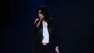 Thriller/Threatened | Michael Jackson Invincible Tour 2002 | Live Version (FANMADE)