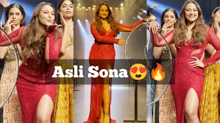 Gorgeous 🥰 Sonakshi Sinha Set The Stage On Fire At The Bombay Times Fashion Week 2022 😍🔥📸