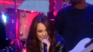 Miley Cyrus - Party In the U.S.A. - 2009 Royal Variety Performance