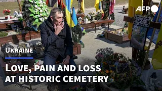 Love, pain and loss at historic Ukraine cemetery | AFP