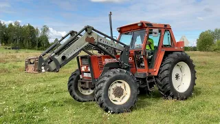 Köp Traktor New Holland 110-90 på Klaravik