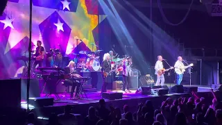 Ringo Starr & His All Starr Band - With A Little Help From My Friends / Give Peace a Chance Live