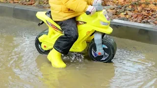 Funny Video For Children Baby Ride on Dirt Cross Bike Power Wheel Pocket Bike