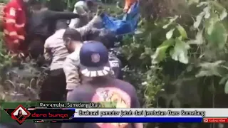 SUMEDANG HARI INI EVAKUASI ORANG TERJATUH DI JEMBATAN DANO