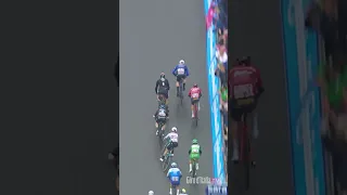 Last km of stage 5 🏁👚 #giroditalia2023 #giroditalia #giro #cycling #shorts #lastkm #ciclismo