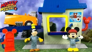 UNBOXING  MICKEY AND THE ROADSTER RACERS - READY PIT STOP WITH GOOFY