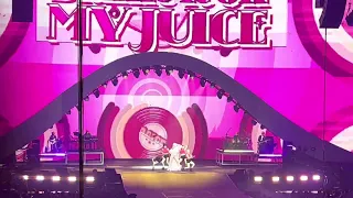 [fancam] TWICE 5th World Tour - Jeongyeon Solo『Juice』Lizzo Cover - 061223 Oakland Arena Day 1