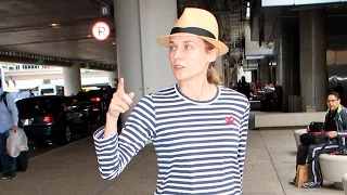 EXCLUSIVE - Diane Kruger Looks Exhausted With No Makeup After Long Flight To L.A. From Paris