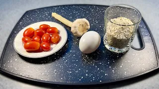 Oatmeal with tomatoes.It's so tasty that even children like it!