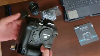 UNBOXING Olympus OM-D E-M1X