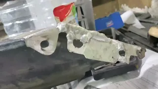 Сварка алюминиевого крыла от Mercedes-Benz ремонт