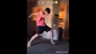 I'm free😂