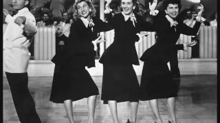 Bei Mir Bist Du Schön - The Andrews Sisters w/Lyrics