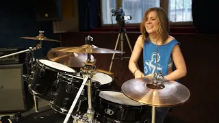 Halápi Katinka - Tina Turner- Proud Mary (drum cover)