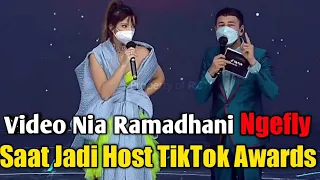 Video Nia Ramadhani Ngefly Saat Jadi Host TikTok Awards dengan Raffi Ahmad