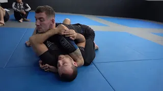 Linking 4 different side control escapes (Lachlan Giles)