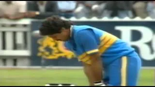 Sachin Tendulkar faces Richard Hadlee