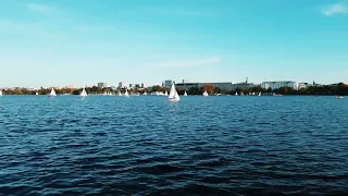 Segelboote auf der Hamburger Außenalster