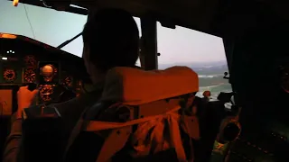 Полет на тренажере Ту-154