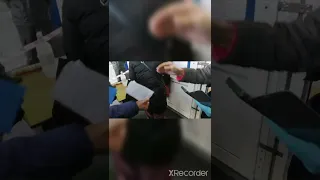 Бабушку не пустили без QR-кода в ТЦ "Заря" за продуктами.