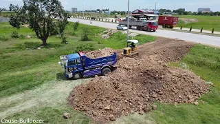 Wonderful the project with Dozer Komatsu land up pushing soil into on the grass