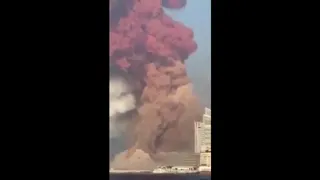 Beirut Explosion : Compilation Of Video Show Moment Explosions Rip At Beirut Port