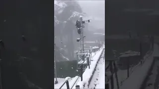Shimla Kalka Toy Train Journey in Heavy Snowfall 🌨 2 #shorts