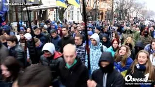 Odessa1.com - Марш футбольных фанатов в Одессе