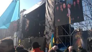Михаил Паночко и тысячи христиан молятся на Майдане