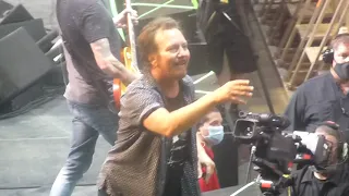 Pearl Jam " Alive  " Live 5/9/2022 Gila River Arena Glendale AZ