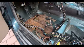 E36 - Floorpan Rust Repair: Cutting, Welding, & Painting