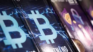Bitcoin Surges Past $62,000 Level
