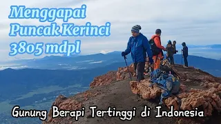 Menggapai Puncak Gunung Kerinci, Gunung Berapi Tertinggi di Indonesia