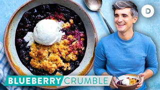 RECIPE: The Easiest BLUEBERRY Crisp Crumble! 6 Ingredient DESSERT!