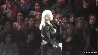 Christina Aguilera - Whitney Houston Tribute (Audience View)