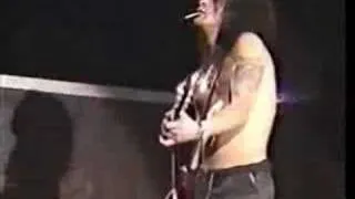 Slash Drunk Messes Up Welcome to the Jungle Intro