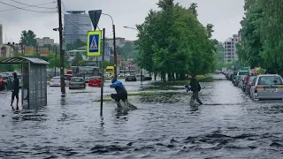 Сильные дожди затопили Санкт-Петербург