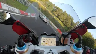 Ducati Panigale V4 chasing BMW M5 Ringtaxi on the nordschleife