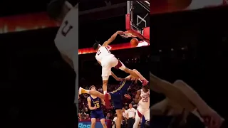 Trevon Brazile INSANE Dunk 😱🤯 #shorts #arkansas #basketball #dunk #sctop10