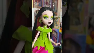 ✨Cleaning up Snow Bite Draculaura✨ Scarily Ever After #monsterhigh #hairtutorial #doll