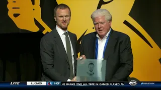 Henrik Sedin joins his brother in the Hockey Hall of Fame