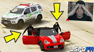 GTA V : MOD POLICIA - DOIS CHIMPANZÉS DIRIGINDO UM CARRO! ( INACREDITÁVEL )