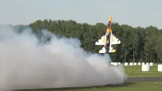 Pilot-RC: Enrico flying the 3D FC1 jet, smoke on!